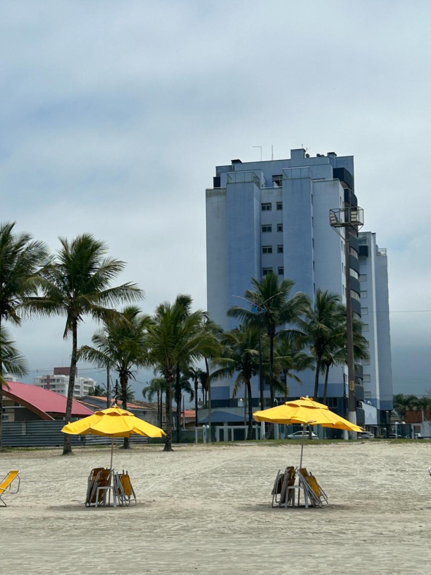 Pe Na Areia Com Servico De Bertioga